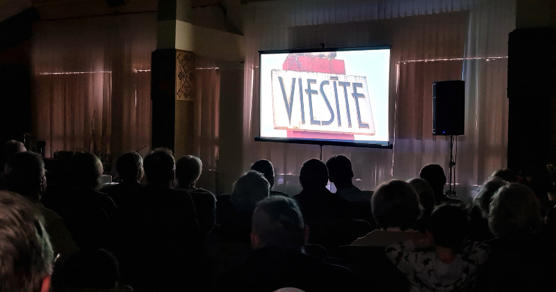 &ldquo;Viesītes ma&scaron;īnista stāsts&rdquo; ļauj ielūkoties &scaron;aursliežu dzelzceļa vēsturē