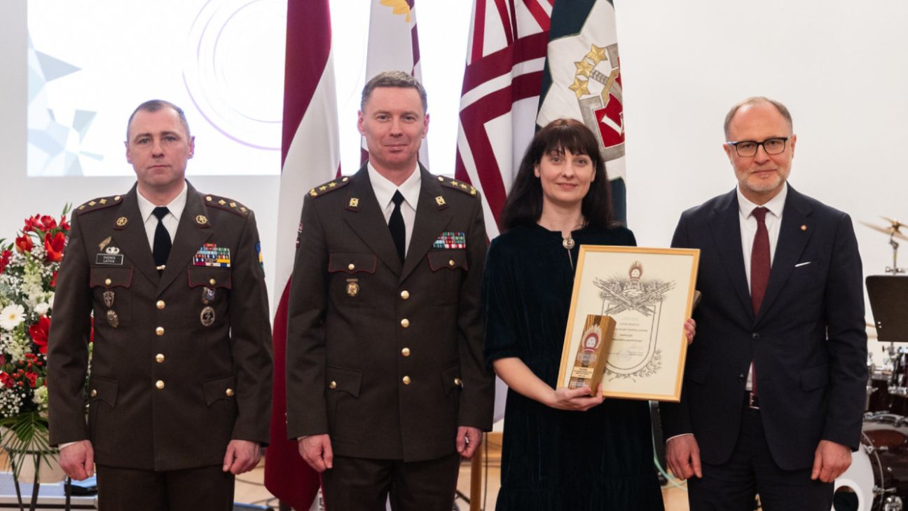 Līvānu novada Kultūras centrs saņem Aizsardzības ministrijas Goda rakstu