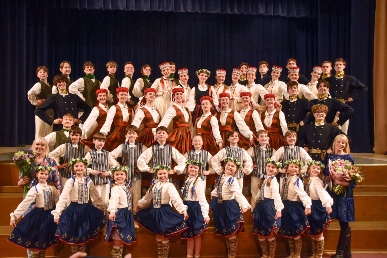 Aizvadīta Jēkabpils novada izglītības iestāžu tautas deju kolektīvu skate