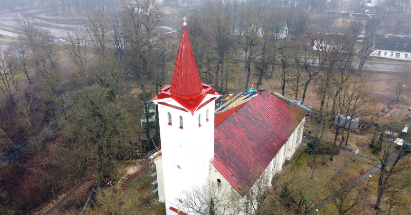 Krustpils luterāņu baznīcas remonta laikā atklāj kara liecības