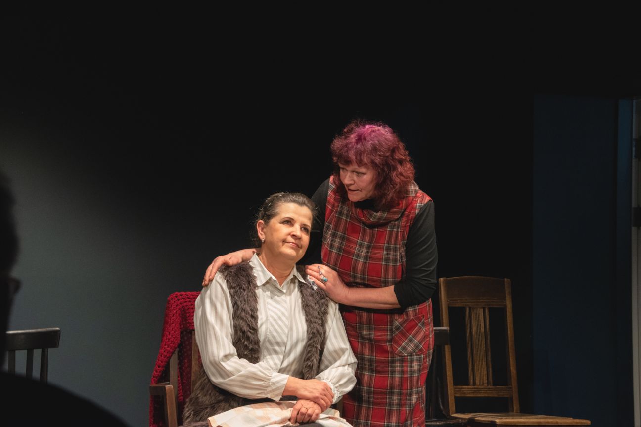 Amatierteātri demonstrē žūrijai un skatītājiem iestudētās izrādes