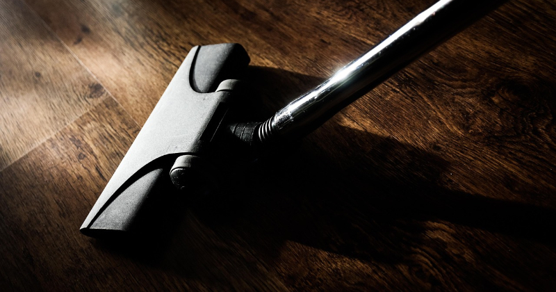 Bezvadu vai vadu putekļsūcējs? Kā izvēlēties piemērotāko?