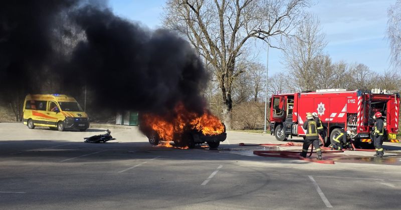 Jaunie&scaron;i iepazīst operatīvo dienestu pasauli