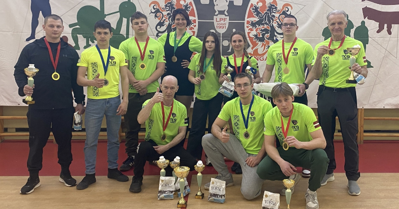 Jēkabpilie&scaron;i turpina uzvaras gājienu Latvijas Kausa posmos spie&scaron;anā guļus