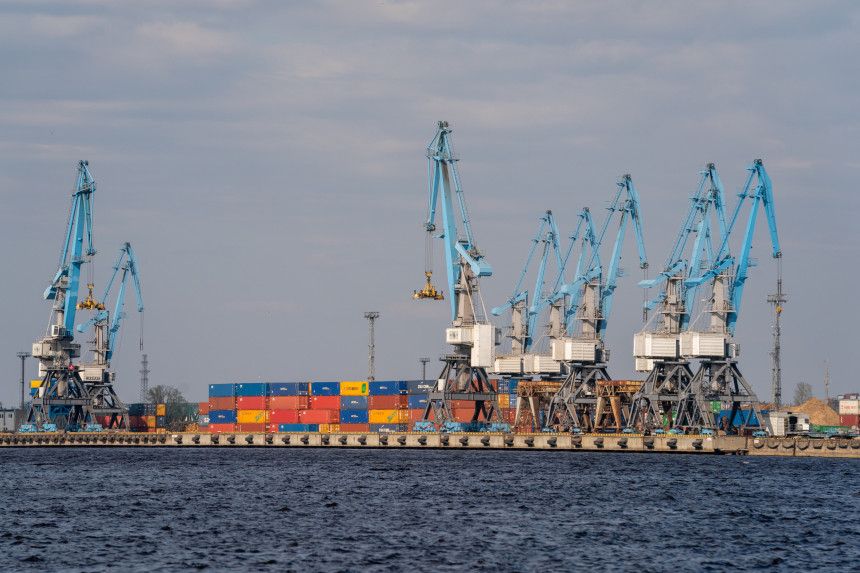 16 Satiksmes ministrijas darbinieki ilgāk nekā 10 gadus saņēmuši atlīdzību no ostu attīstības fonda