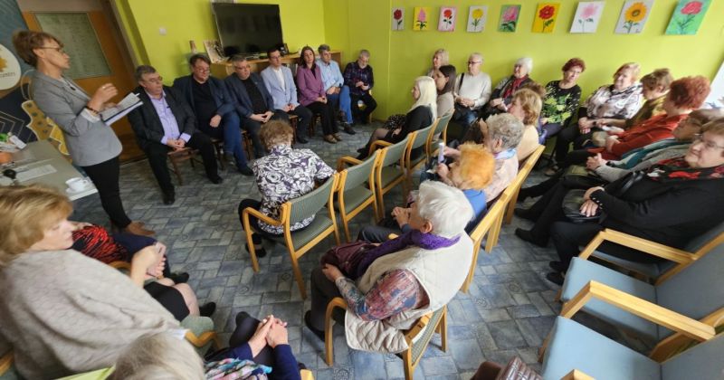 Jēkabpils novada seniori pie kafijas tiekas ar domes deputātiem