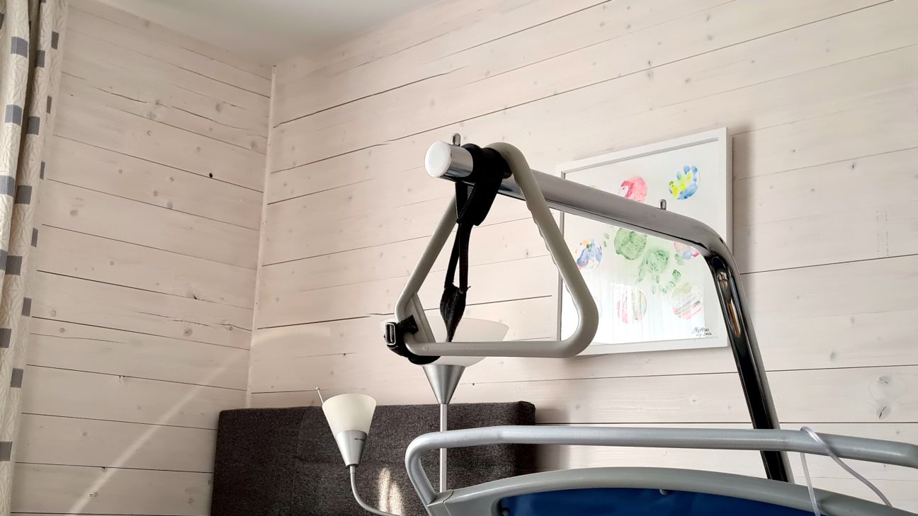 Konkrētām pacientu grupām pieejama bezmaksas paliatīvā aprūpe