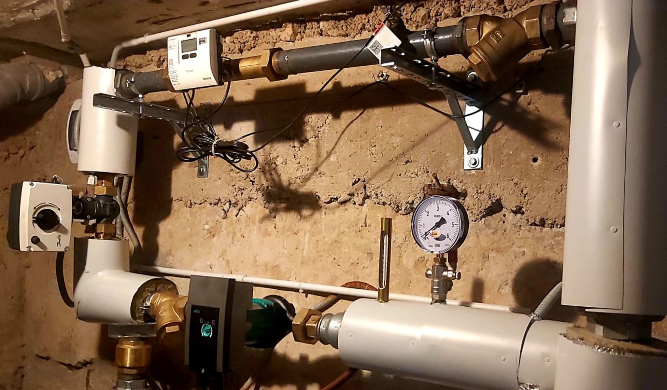 Jēkabpilī vairākās daudzdzīvokļu mājās ierīkoti automātiskie siltummezgli