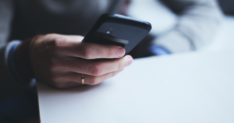 Krāpnieki sūta viltus ziņas valsts iestāžu vārdā