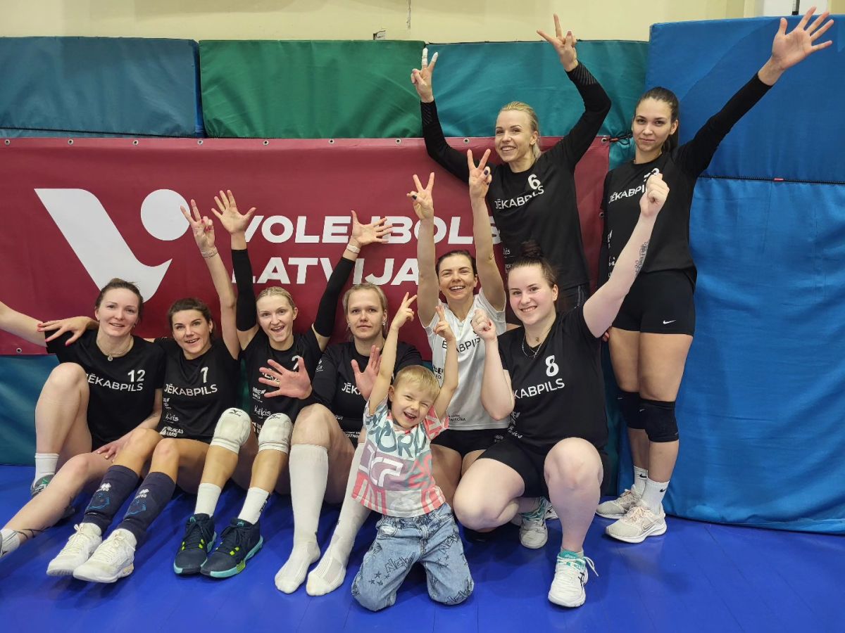 Sieviešu volejbola komanda “Jēkabpils” izcīna 2. vietu Vidzemes līgā