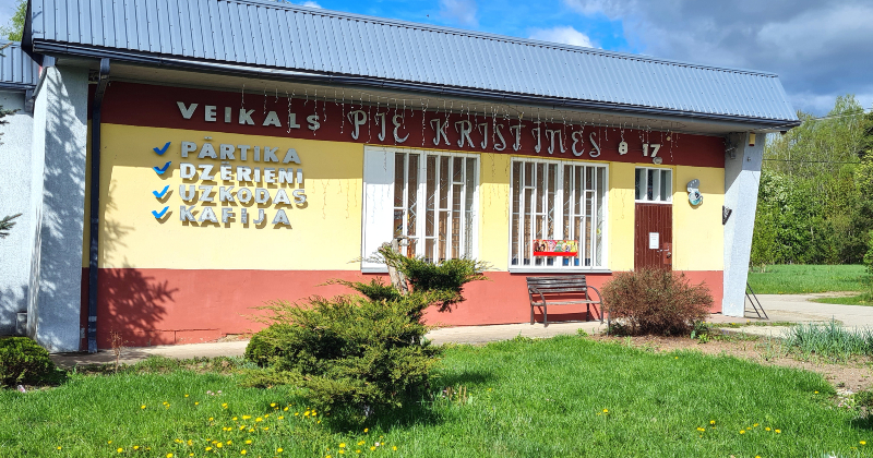 Pēc ažiotāžas par preču derīguma termiņu slēdz Jersikas veikalu