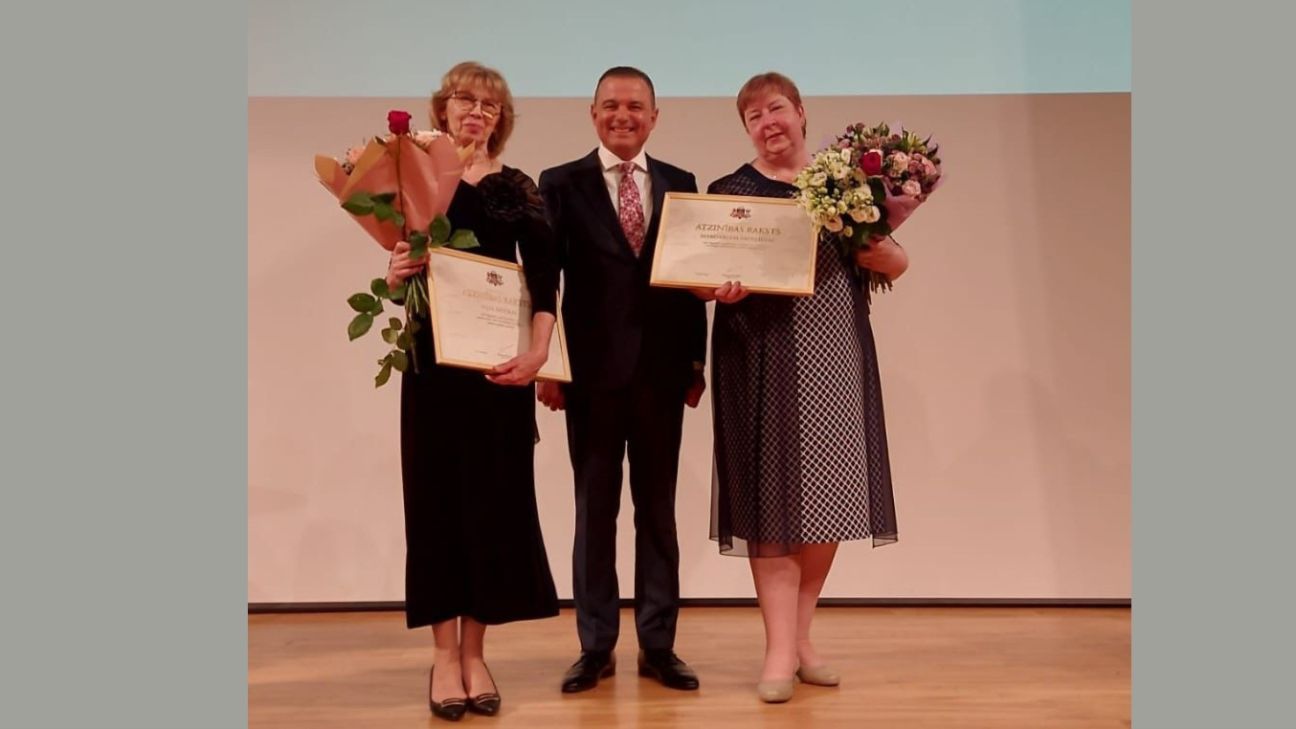 Jēkabpils slimnīcas mediķes saņem Veselības ministrijas Atzinības rakstus