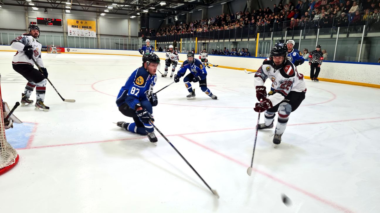 Hokeja spēlē Jēkabpilī vāc ziedojumus Ukrainai