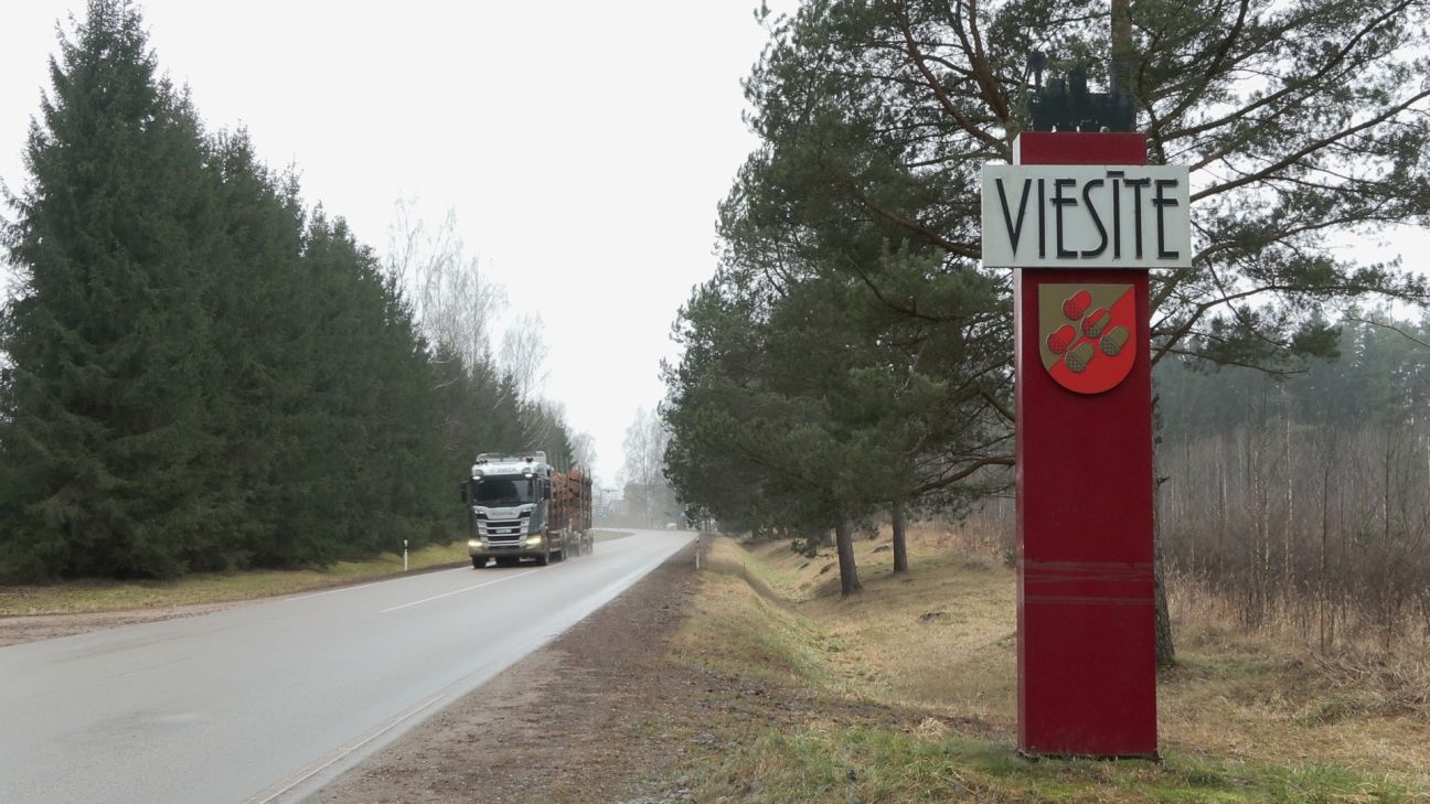 Viesītes pusē vīrietis teju trīs promiļu reibumā sēžas pie stūres un izraisa avāriju