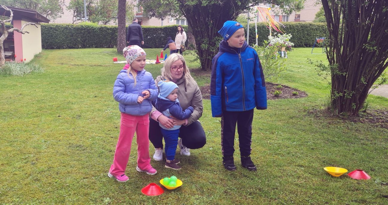 Trīs bērnu mammas ikdiena – saplānota pa minūtēm