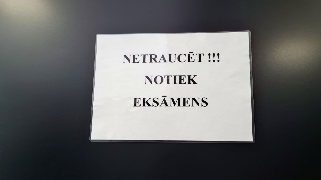 Mācību līdzekļu trūkums ietekmē gatavību eksāmeniem