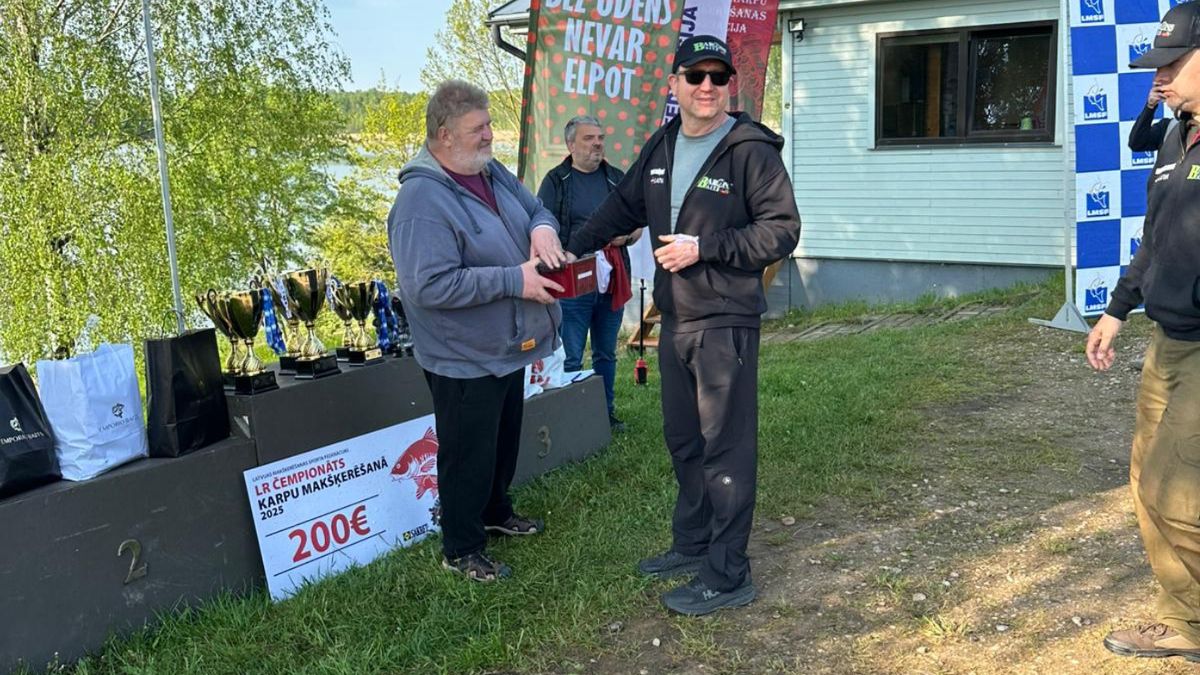 Baļotes ezerā sākusies Karpu meistaru Latvijas čempionāta sezona