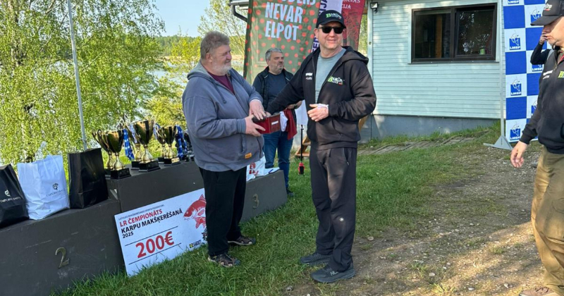 Baļotes ezerā sākusies Karpu meistaru Latvijas čempionāta sezona