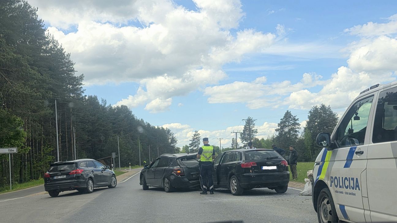 Salas ciemā - auto sadursme (papildināts ar Valsts policijas informāciju)