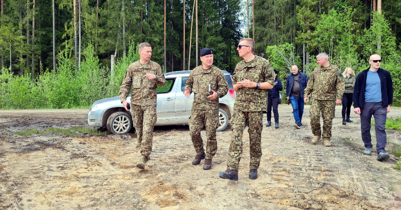 Valsts prezidents mudina paātrināt militārā poligona būvniecības procesu