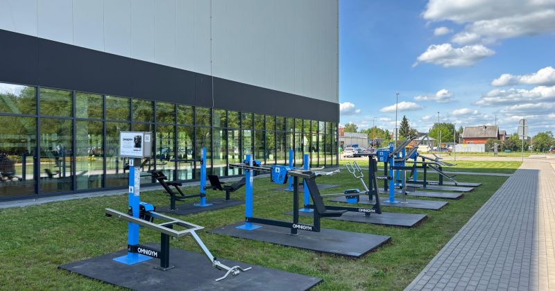 Jēkabpilī uzstādīts jauns POP-UP trenažieru laukums