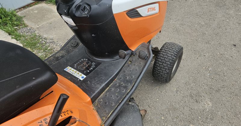 Aizkraukles novadā nozagts zāles pļaujamais traktors &mdash; zaudējumi 4500 eiro