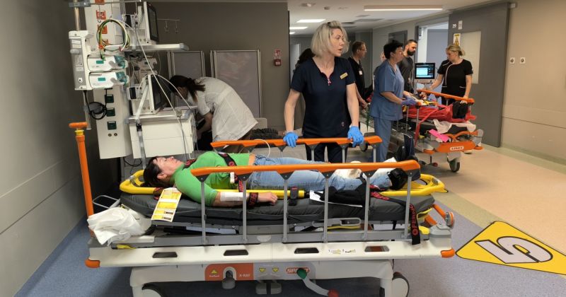 Jēkabpils mediķi trenējas reaģēt ārkārtas situācijās 