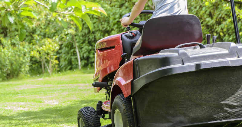 Sērenes pagastā nozagts vēl viens zāles pļāvējs