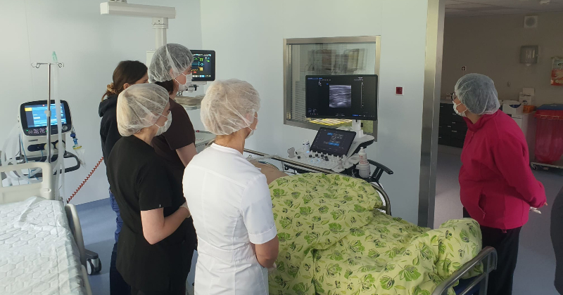 Jēkabpils mediķi  Rīgas Austrumu slimnīcā apgūst modernās atsāpinā&scaron;anas metodes