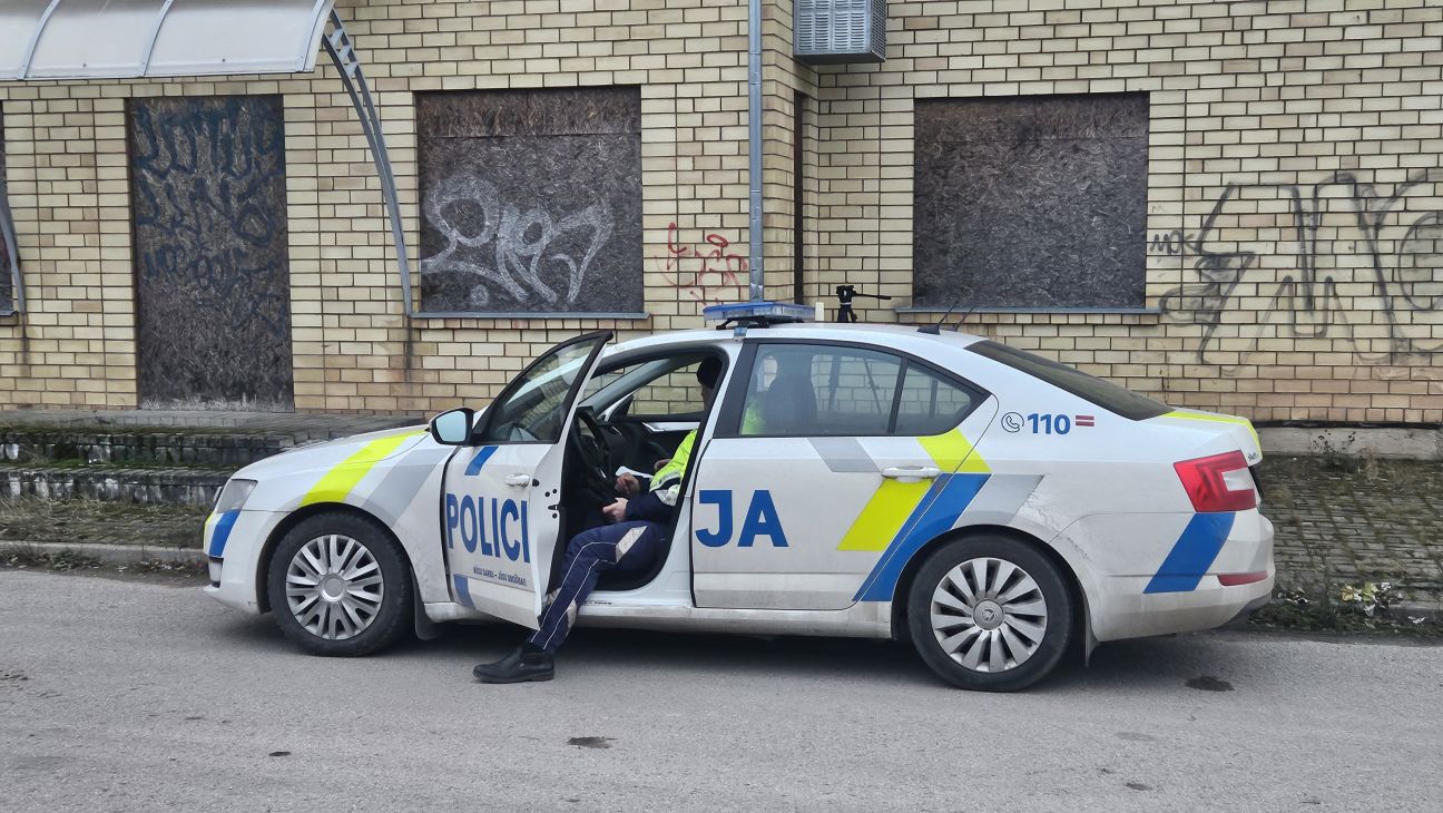 Jēkabpils pusē pieķerti divi smagi iereibuši satiksmes dalībnieki 