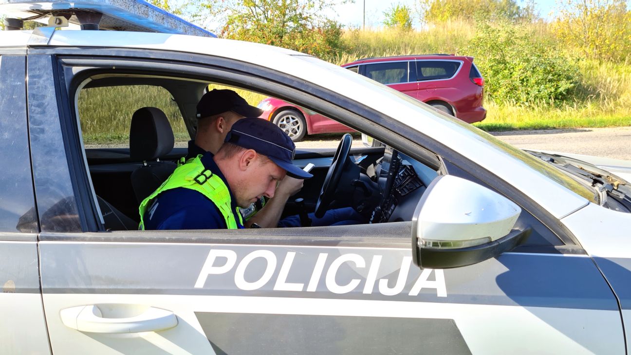 Policija no piektdienas rīkos pastiprinātas pārbaudes uz ceļiem