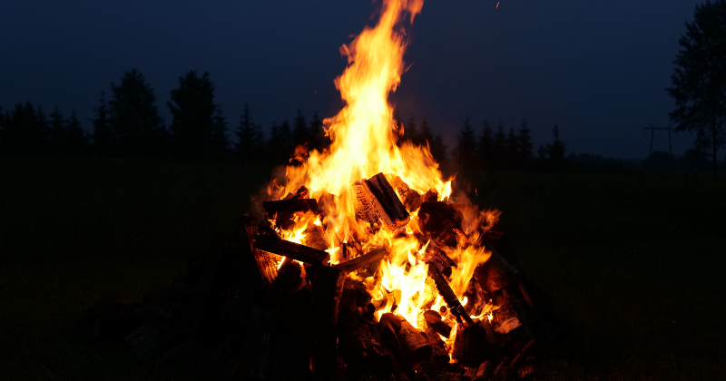 "Līs kā pa Jāņiem" &ndash; laika prognoze svētkiem sola gan sauli, gan pērkonu