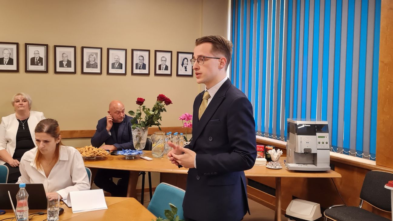 Līvānu novadā varas maiņa - par domes priekšsēdētāju ievēlēts Dāvids Rubens