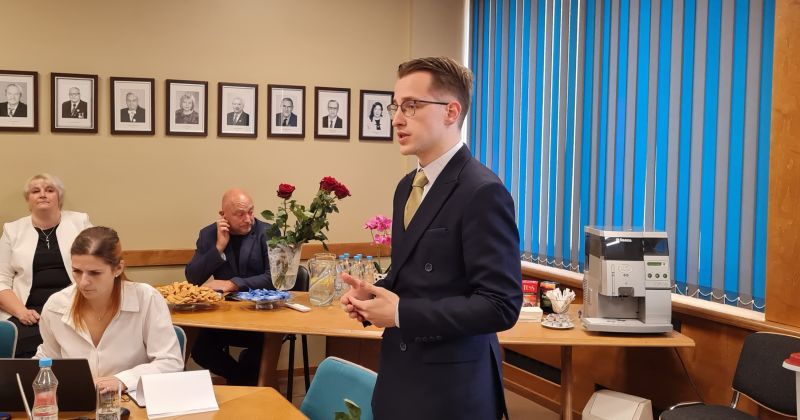 Līvānu novadā varas maiņa - par domes priek&scaron;sēdētāju ievēlēts Dāvids Rubens