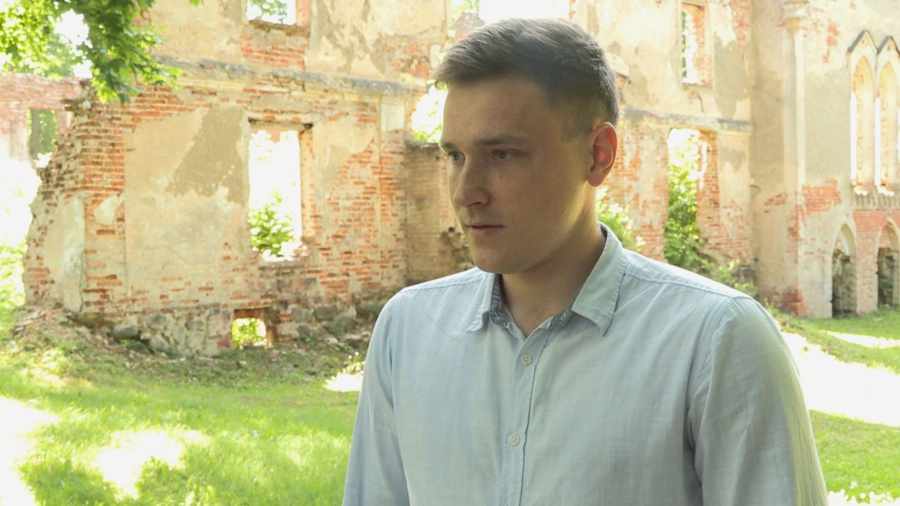 Deputātu vizītkartes: Jānis Striks