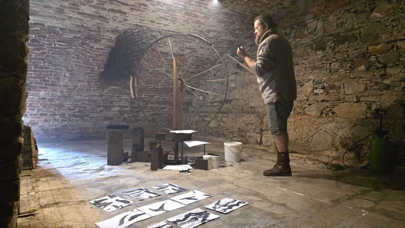 Kad kalējs kļūst par mākslinieku – Līvānos dzimst laika stāsts 