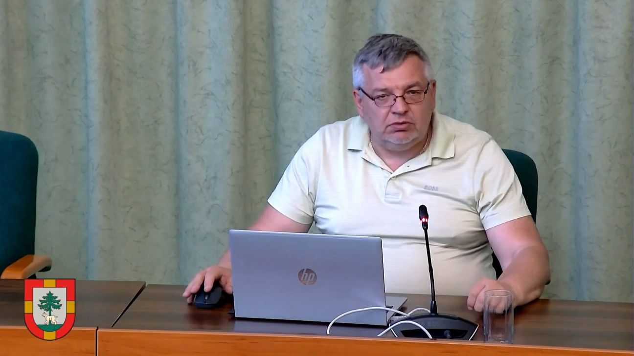 Diskusijas par A. Žuka atalgojumu Jēkabpils novada domē pāraug savstarpējos apvainojumos 