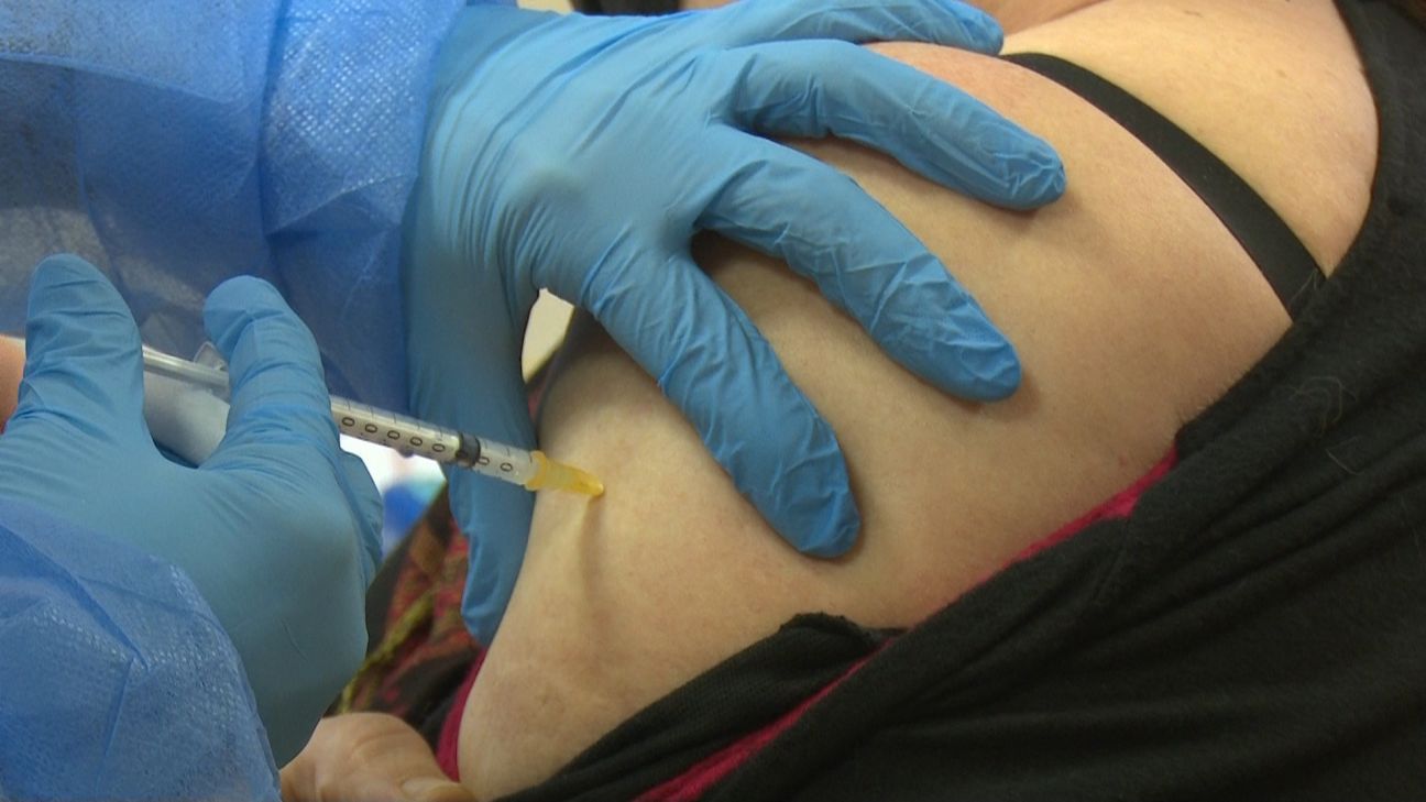 Paplašina valsts apmaksātas vakcinācijas iespējas jauniešiem līdz 25 gadu vecumam