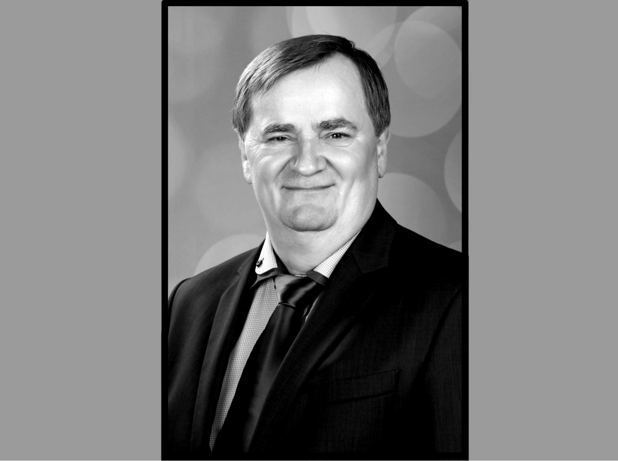 Mūžībā devies Jēkabpils Valsts ģimnāzijas skolotājs, direktora vietnieks Andris Vēveris