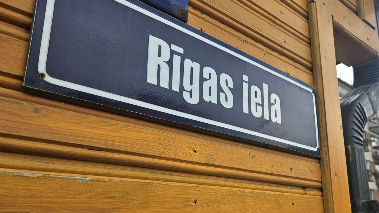 Līvānos uz ielas atrasts vīrieša līķis