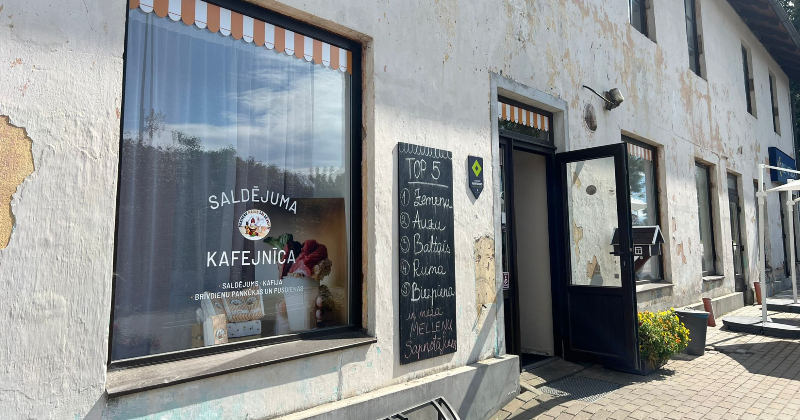 Likumsargi veiku&scaron;i kratī&scaron;anas "Skrīveru mājas saldējuma" veikalā un tā tuvumā