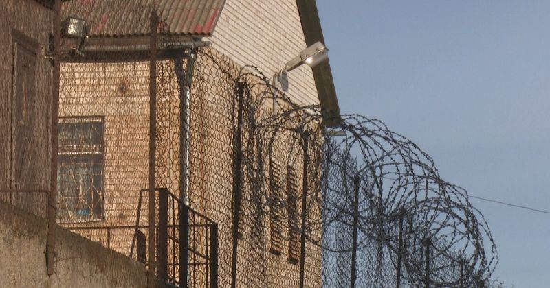 Pazudu&scaron;ā Jevgēņija Gecko māsa atklāj satrauco&scaron;as detaļas par viņa uzturē&scaron;anos Jēkabpils cietumā 