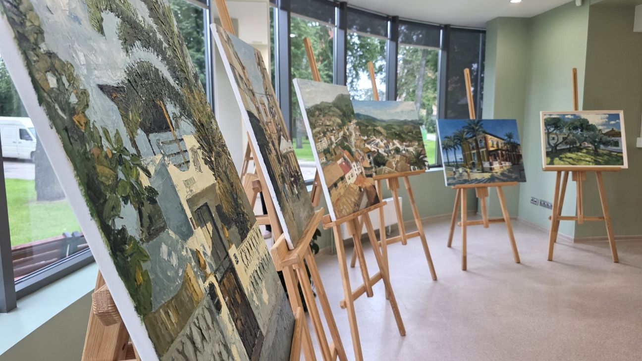 Līvānos skatāma izstāde, kas apvieno Spānijas un Latvijas ainavas