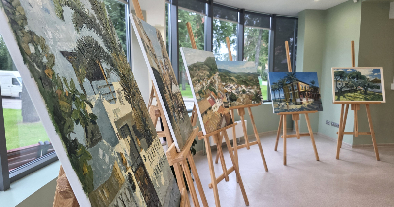 Līvānos skatāma izstāde, kas apvieno Spānijas un Latvijas ainavas