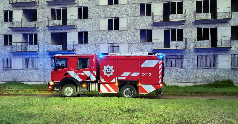 Tauta ziņo: Auseklī&scaron;a ielas graustā regulāri izceļas ugunsgrēki