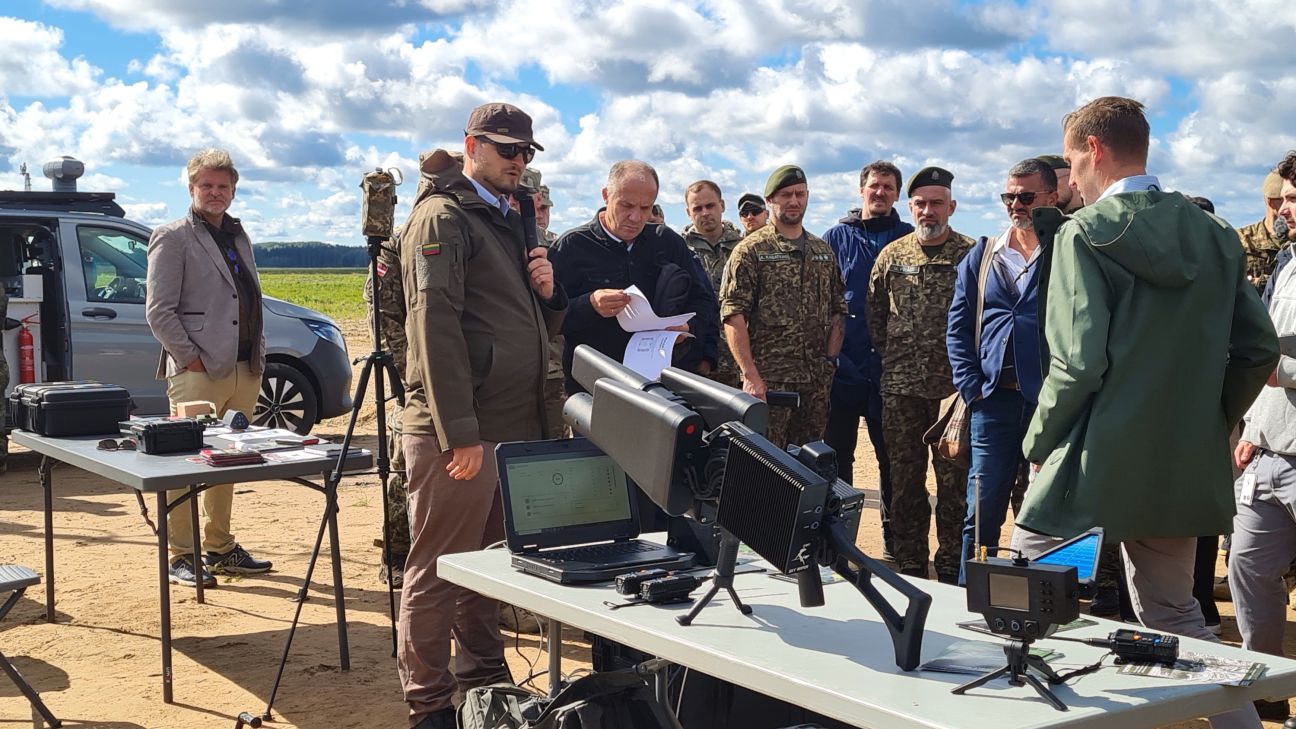 Sēlijas poligonā testē dronus un pretdronu tehnoloģijas