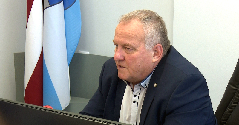 Nolemj nepie&scaron;ķirt atlai&scaron;anas un ikmēne&scaron;a pabalstus Andrim Vaivodam