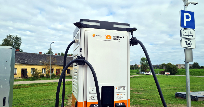 Latvijā plāno izveidot vēl 134 elektroauto uzlādes vietas, tostarp arī Jēkabpilī