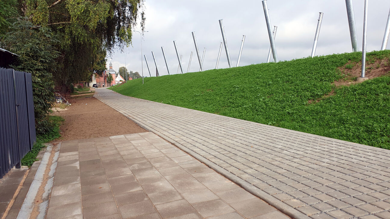 Dambja pārbūves gaitā radušies papildu izdevumi 95,5 tūkstošu eiro apmērā