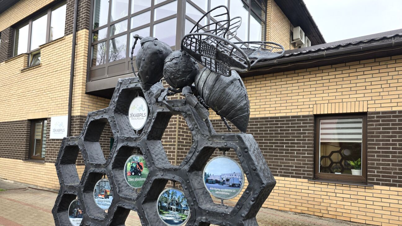 SIA “Jēkabpils pakalpojumi” pārskata ielu apgaismojuma darbību novadā